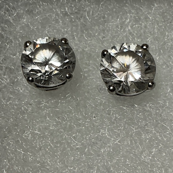 SAI Sterling Silver Stud Earrings - Picture 1 of 5